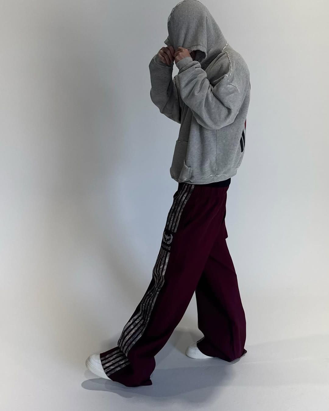 MAROON MILITIA SWEATS